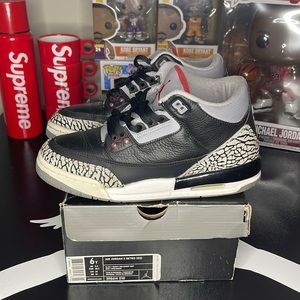 Air Jordan Cement 3s - size 6Y